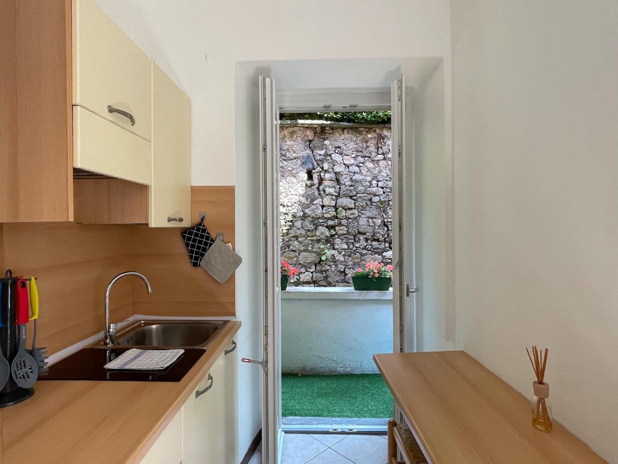 Roncati 7 Center Town Studio Apartments Bellagio Exterior foto